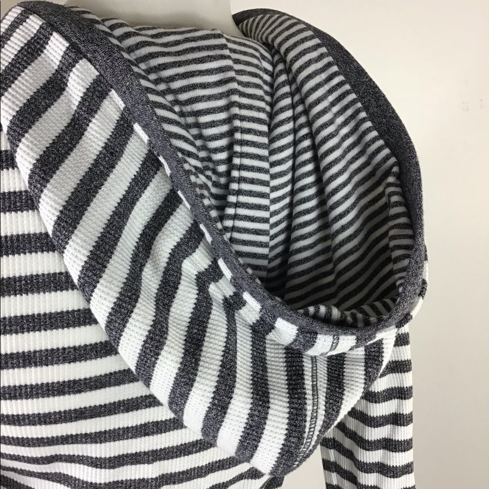 Marc New York Hoodie - Picture 5 of 8